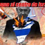 Mapa en 3D de Israel al centro con una explosión en su núcleo y un misil cayendo; Netanyahu detrás del mapa; de fondo, un mapa con indicaciones de ataques realizados por Israel con lenguas de fuego; encabezado dice 'Ataque al centro de Israel'.